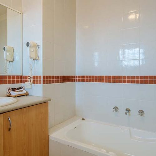 Luxury Motel Room 7-800x534