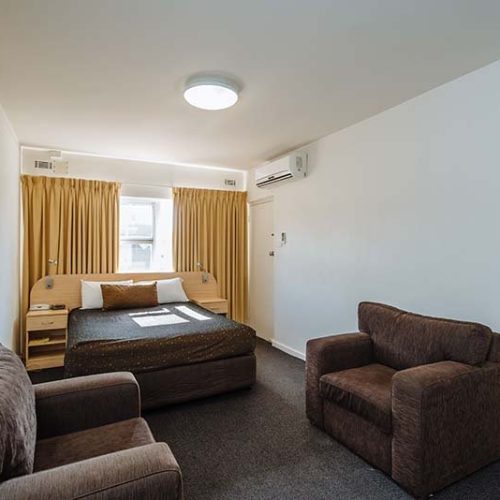 One Bedroom Apt for 6 Guests 1-800x534